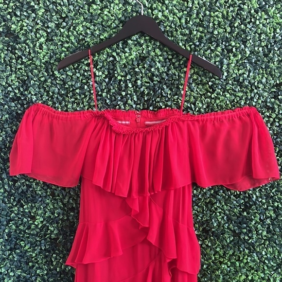 Badgley Mishka Red Off Shoulder Ruffle Gown Size 4 - Picture 6 of 10